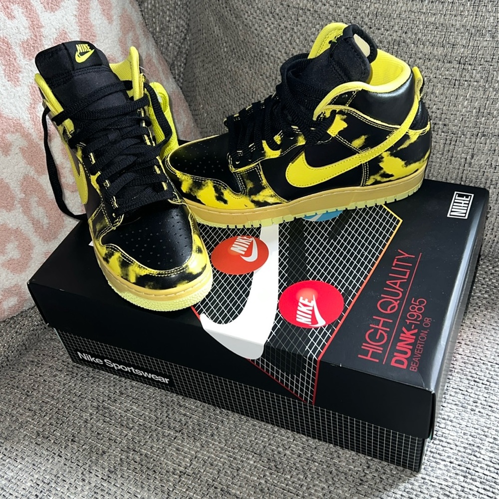 Nike Dunk Hi 1985 SP black yellow Mens 7.5 Women’s 9